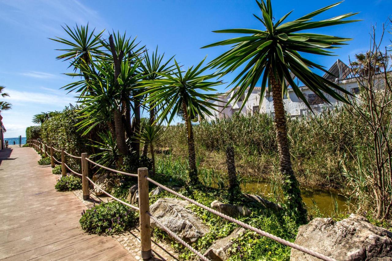 Perfectly Located Beachside Apartment In Elviria Marbella Buitenkant foto